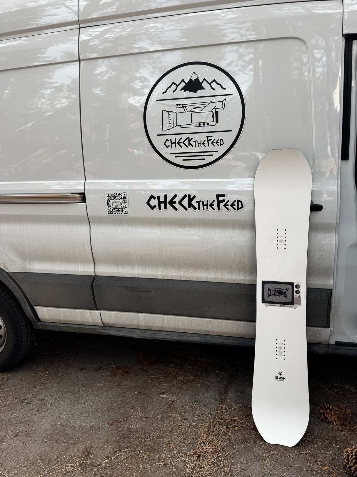 CHECKtheFeed x Slash Snowboards | Happy Place